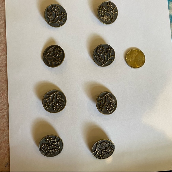 Lot of metal and leather vintage buttons - Picture 5 of 7